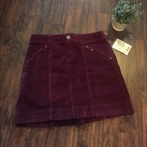•Athleta• Velvet Skirt in Cherrywood